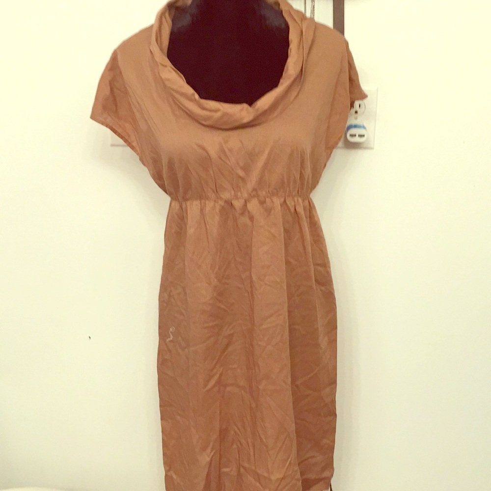 Brown dress